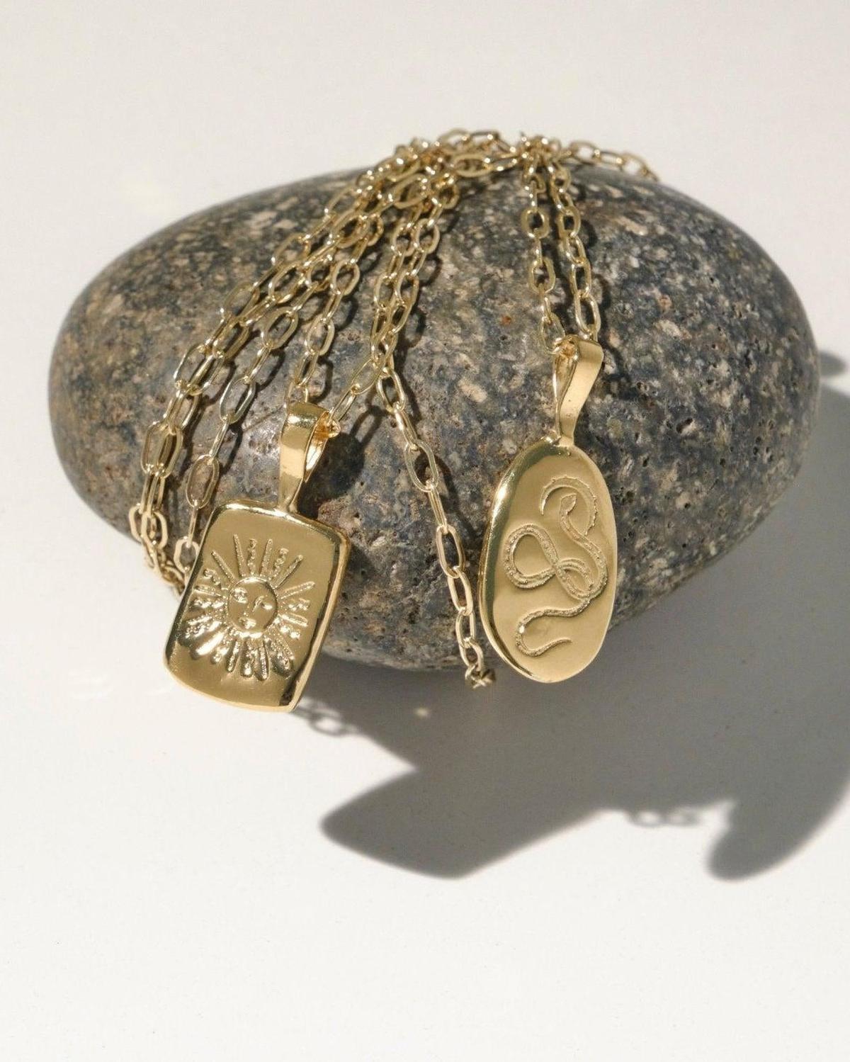 Sun Tarot Card Pendant Necklace - Dea Dia