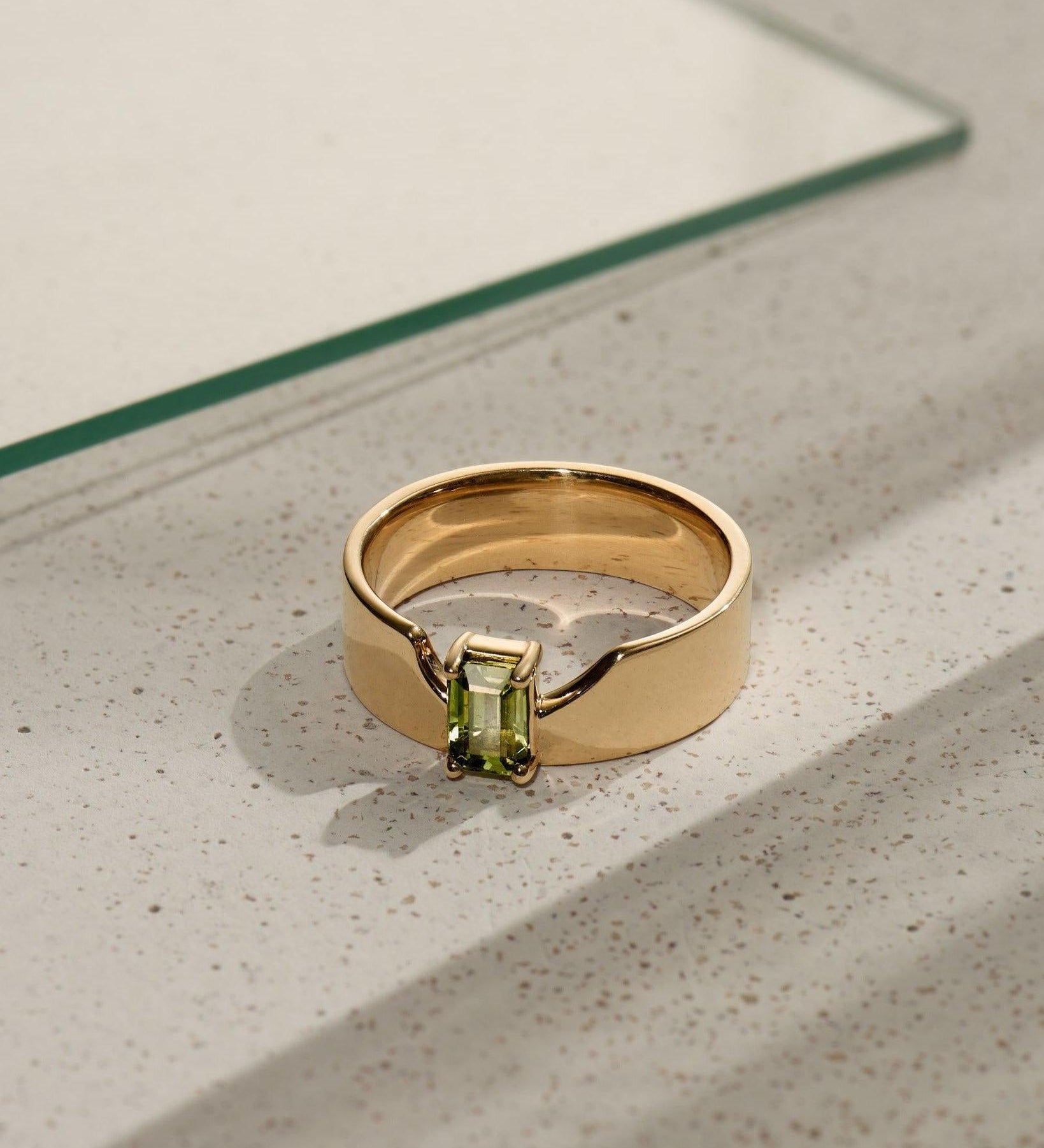 Swoopy Cigar Band Green Sapphire Ring - Dea Dia