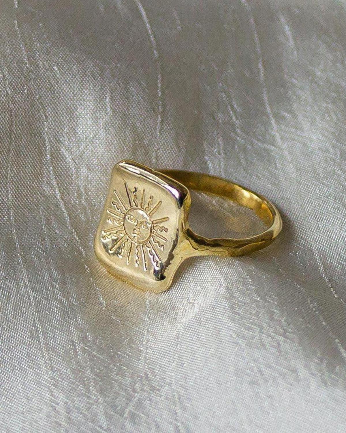 The Sun Tarot Ring - Dea Dia