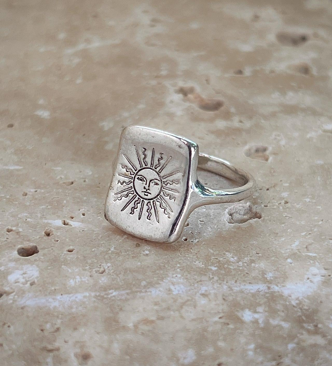 The Sun Tarot Ring - Dea Dia